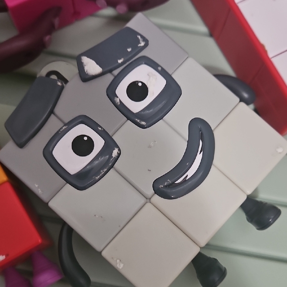 Colorful Block Character Toy Set - Picture 6 of 6